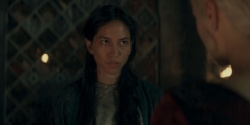 extant_HouseOfTheDragon_2x02-RhaenyraTheCruel_03879.jpg